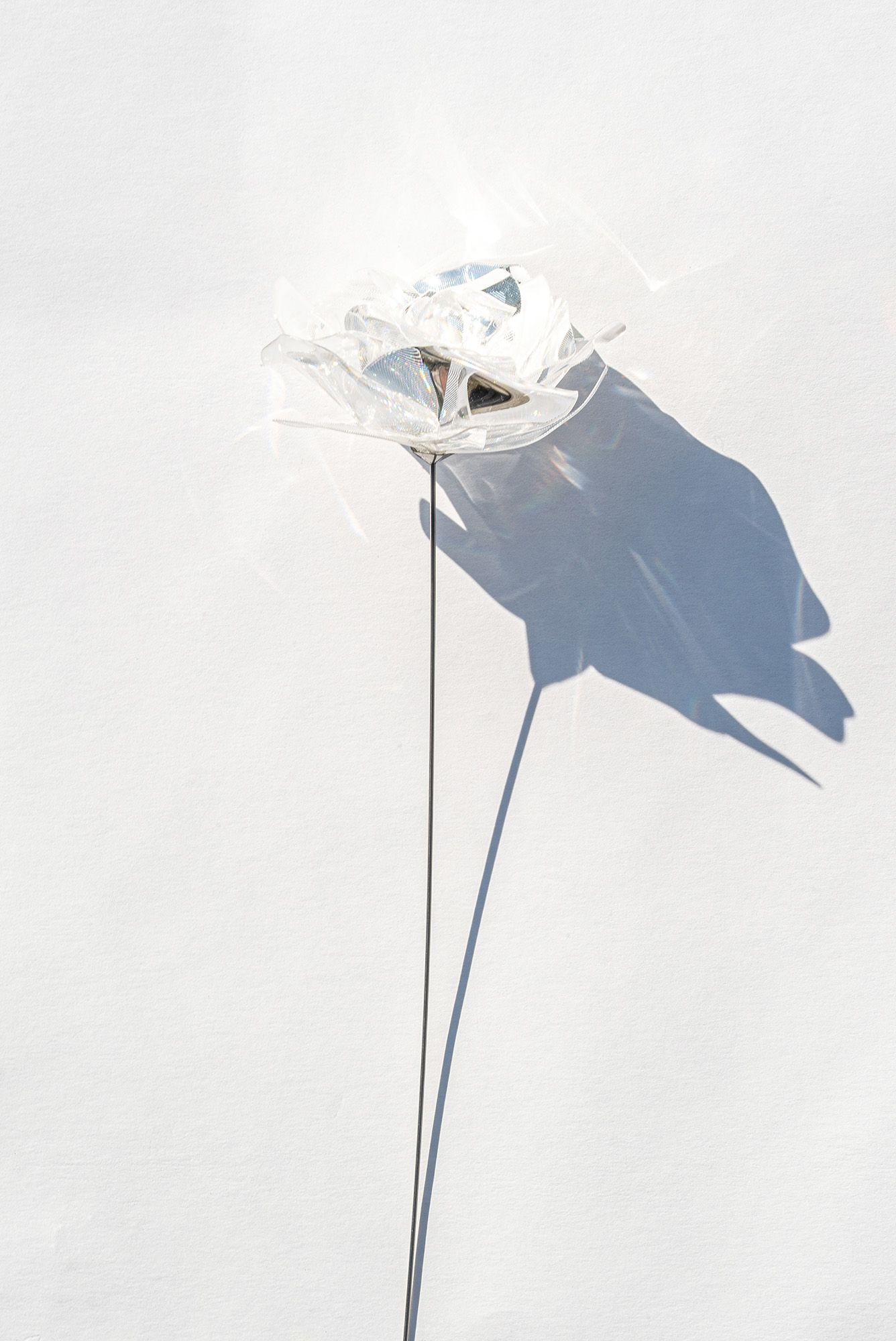 松尾高弘 + EMISSION Prism Flower #1 / Rose / 2026 / Craft / H28 × W5 × D8 cm