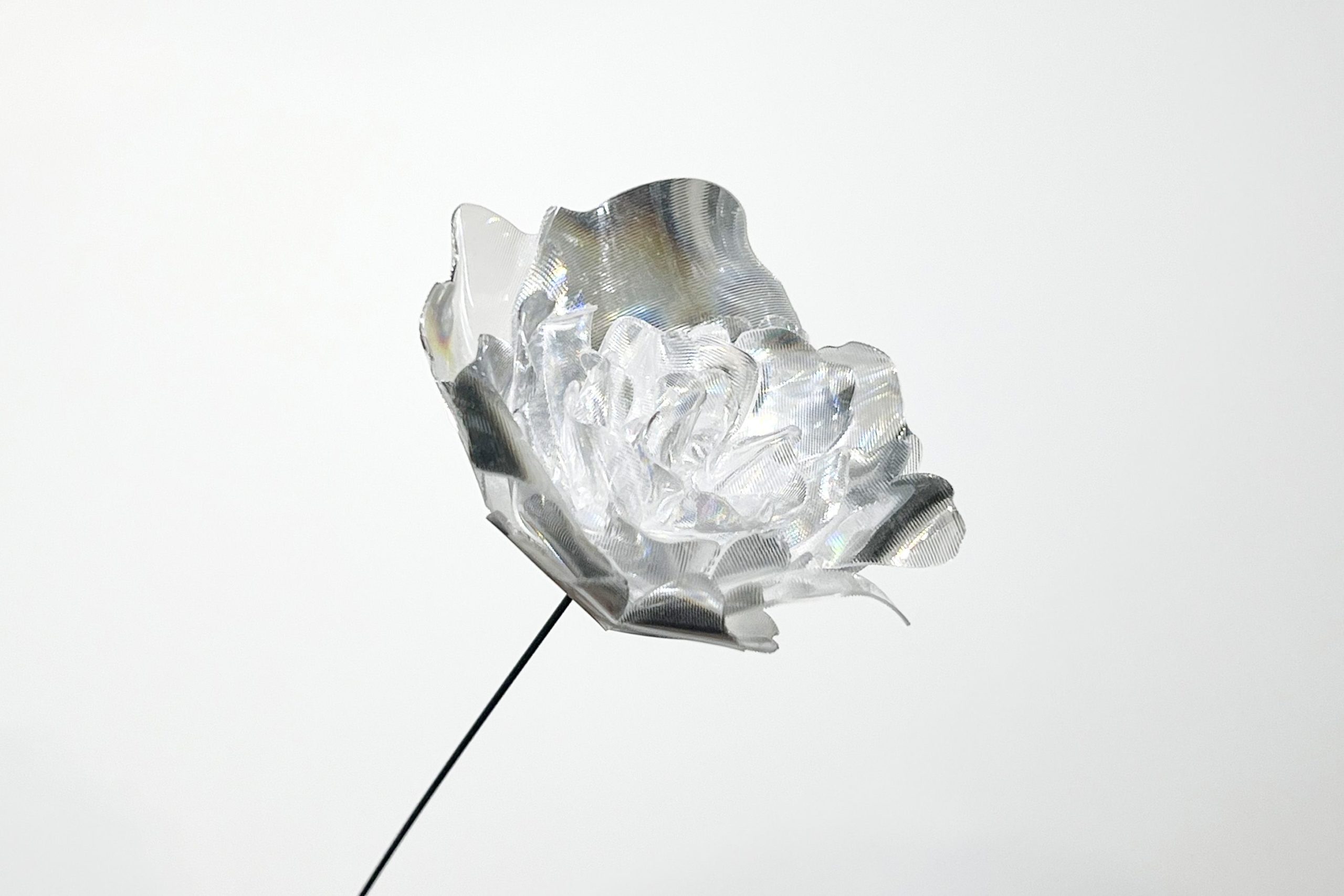 松尾高弘 + EMISSION Prism Flower #1 / Peony / 2026 / Craft / H32 × W8 × D10 cm