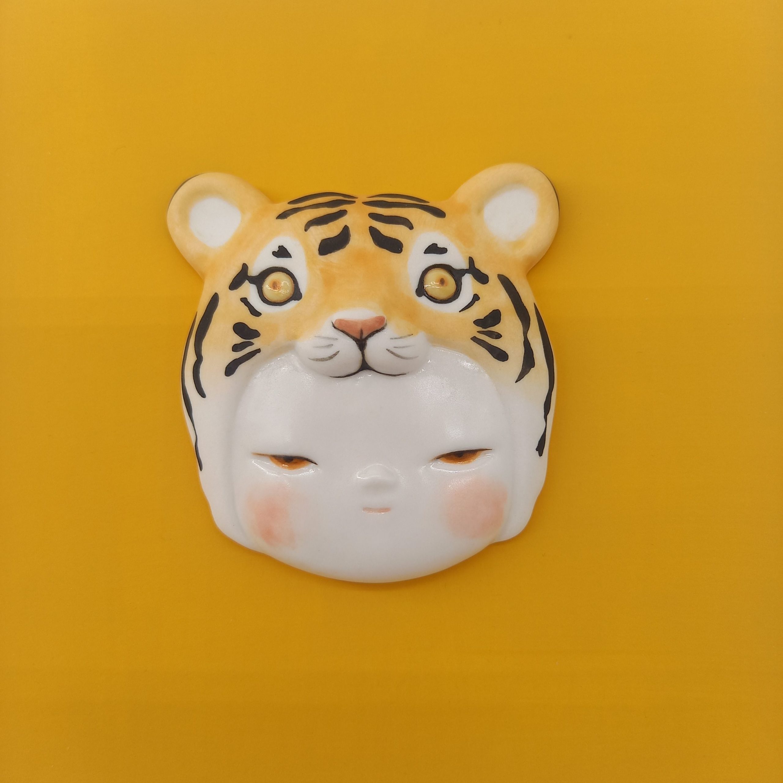 寺倉京古 Tigger　Baby / 2025 / H17 × W17 × D3.5 cm