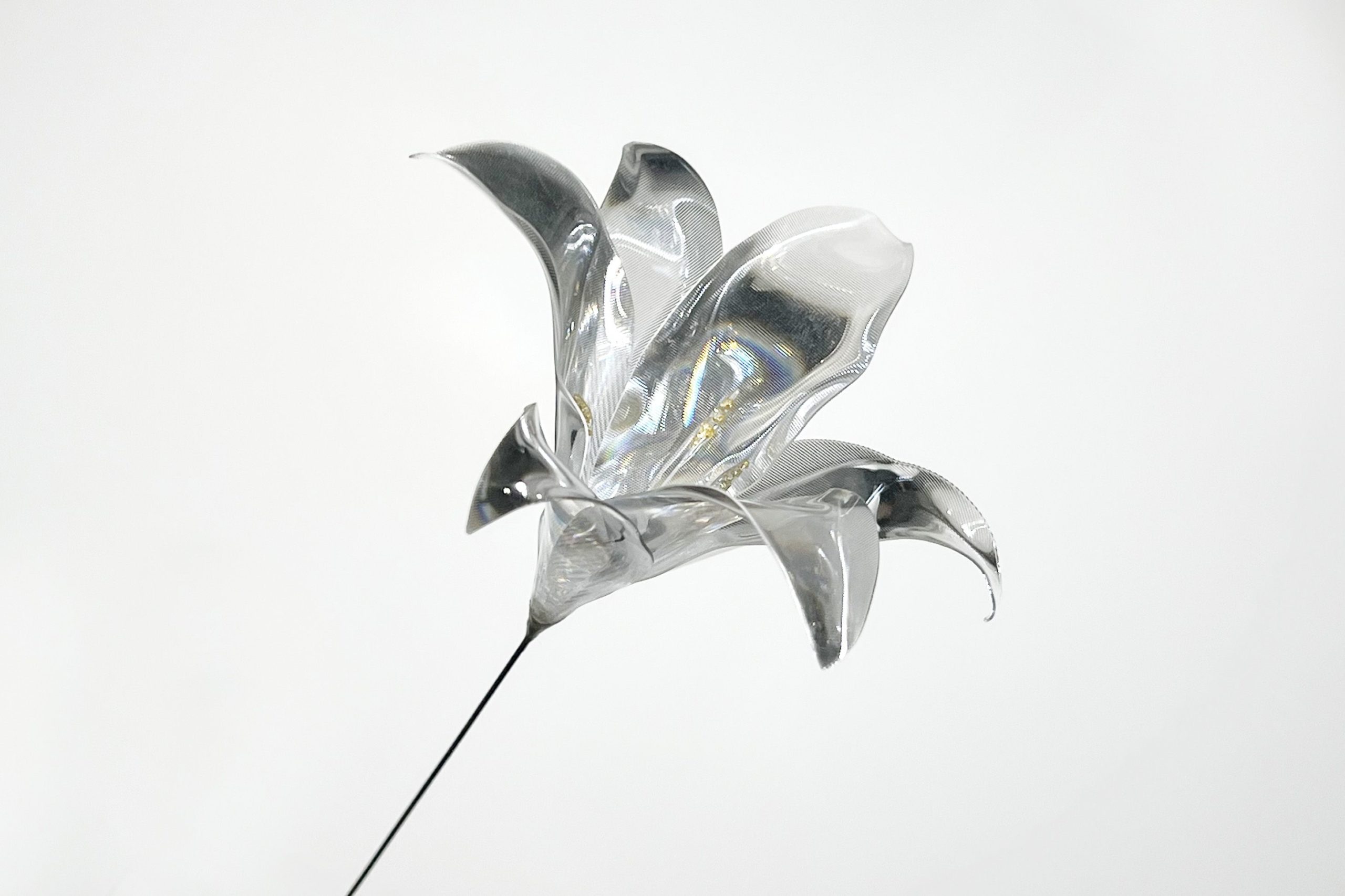 松尾高弘 + EMISSION Prism Flower #1 / Lily / 2026 / Craft / H32 × W10 × D10 cm